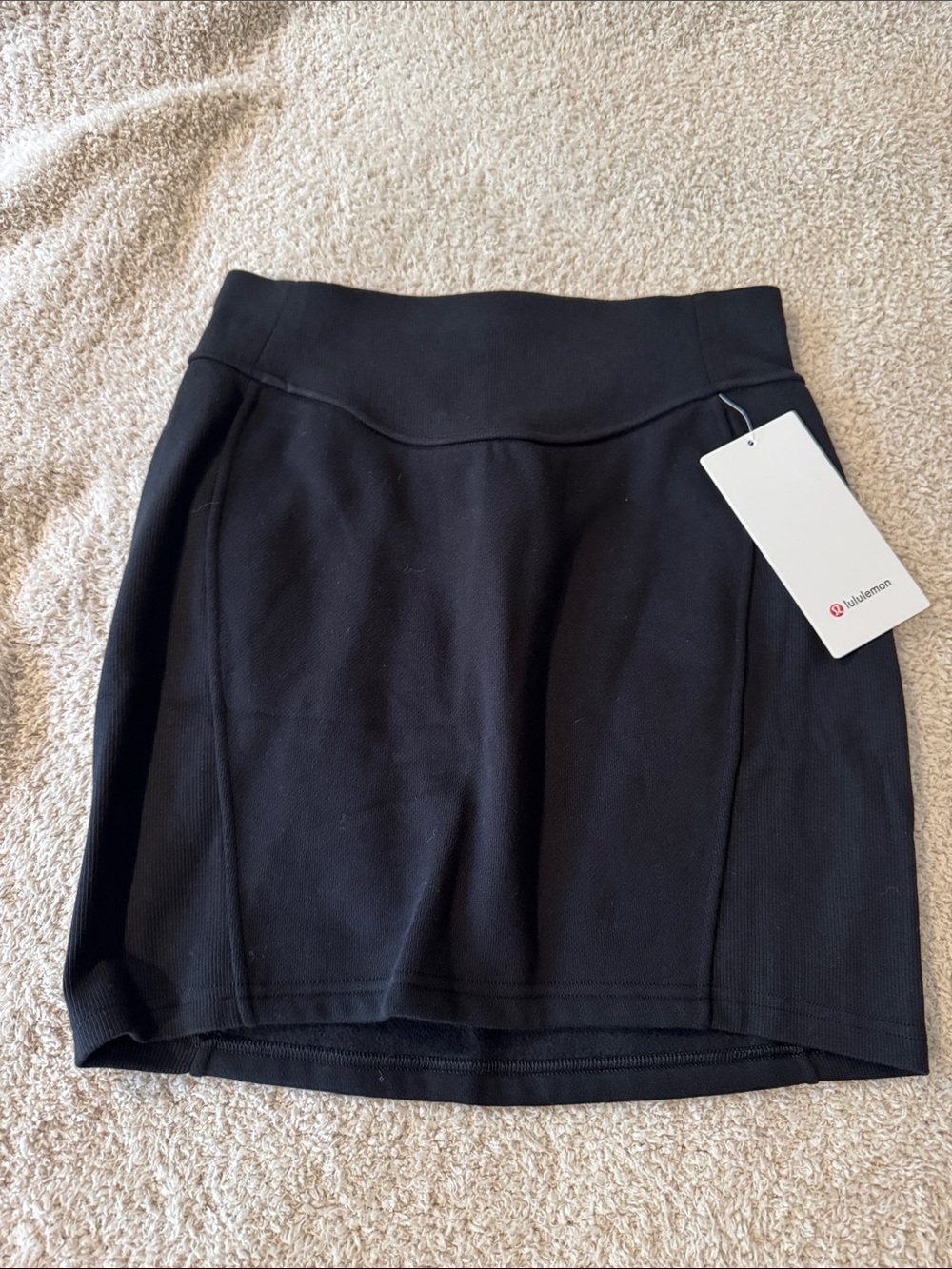 NWT lululemon scuba Black Performance Mini Skirt Size small